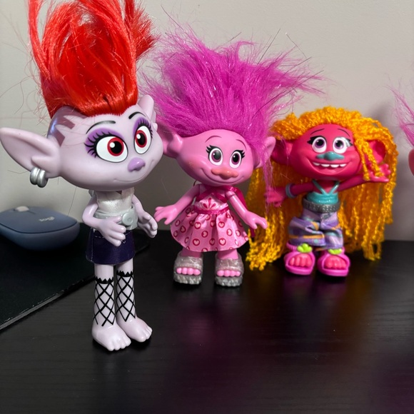 Dreamworks Trolls Figures Set of 6 - Picture 3 of 10